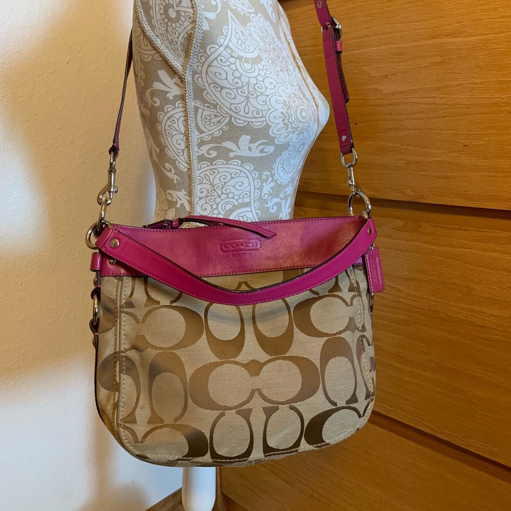 Coach F14708 Zoe Signature & Leather Hobo Magenta